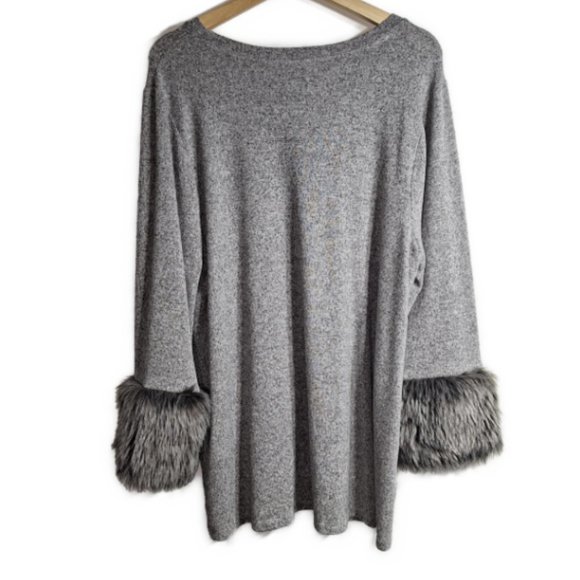 Lane Bryant Heather Grey Sweater-Top with Faux Fur Cuff Sleeves Size 18 - Picture 4 of 7